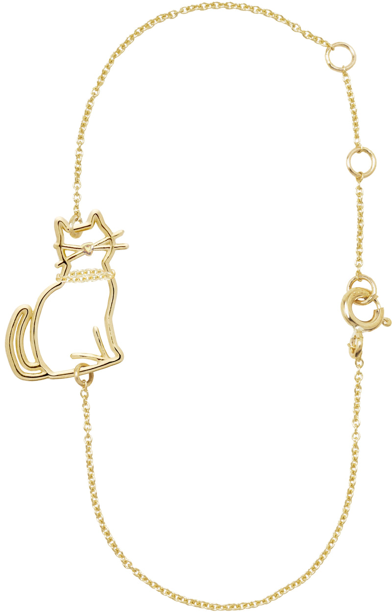 Gold chain bracelet with seated cat shaped pendant