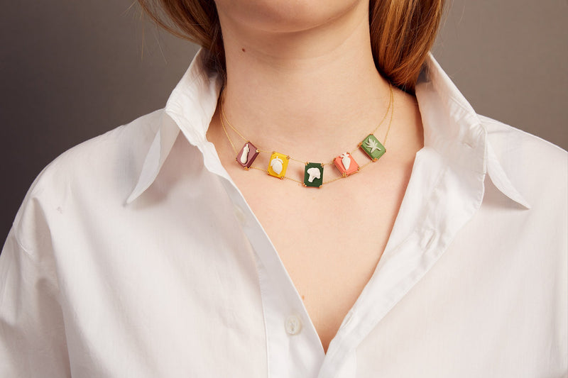 CAMEO MULTICOLOR EGGPLANT NECKLACE