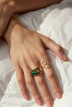 Load image into Gallery viewer, DECO CILINDRO GREEN AGATE RING
