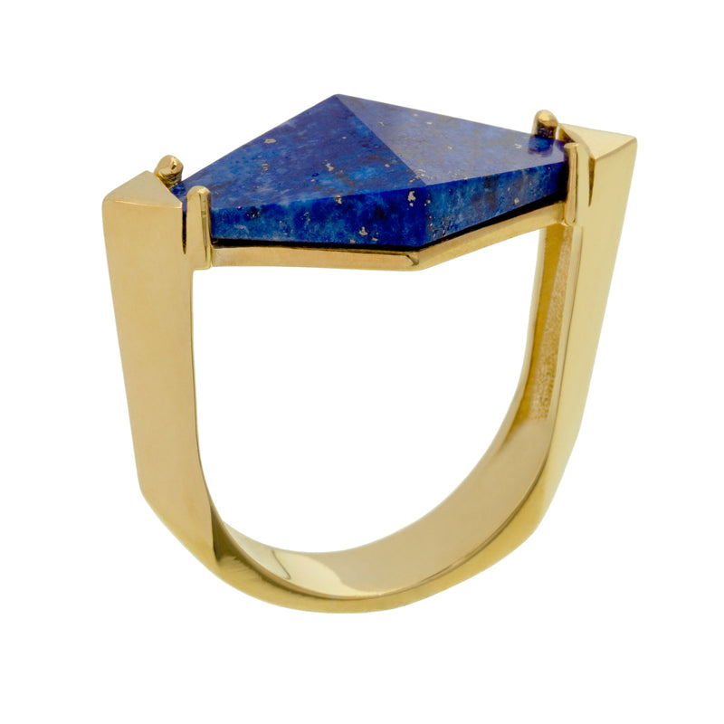 Gold ring with lapis lazuli in rhombus cut