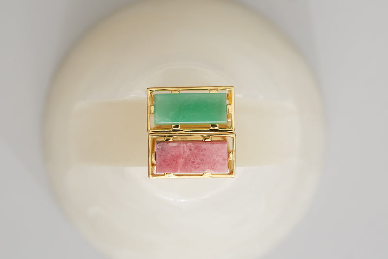 Gold square rings with crisopas and rhodonite stones