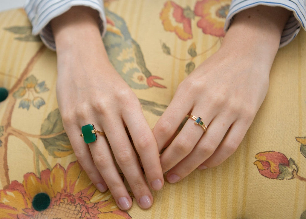 Retro Emerald Bridal Set Oval Cut Emerald Yellow Gold Three Stone Style