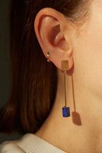 Load image into Gallery viewer, DECO CILINDRO LAPIS LAZULI EARRINGS

